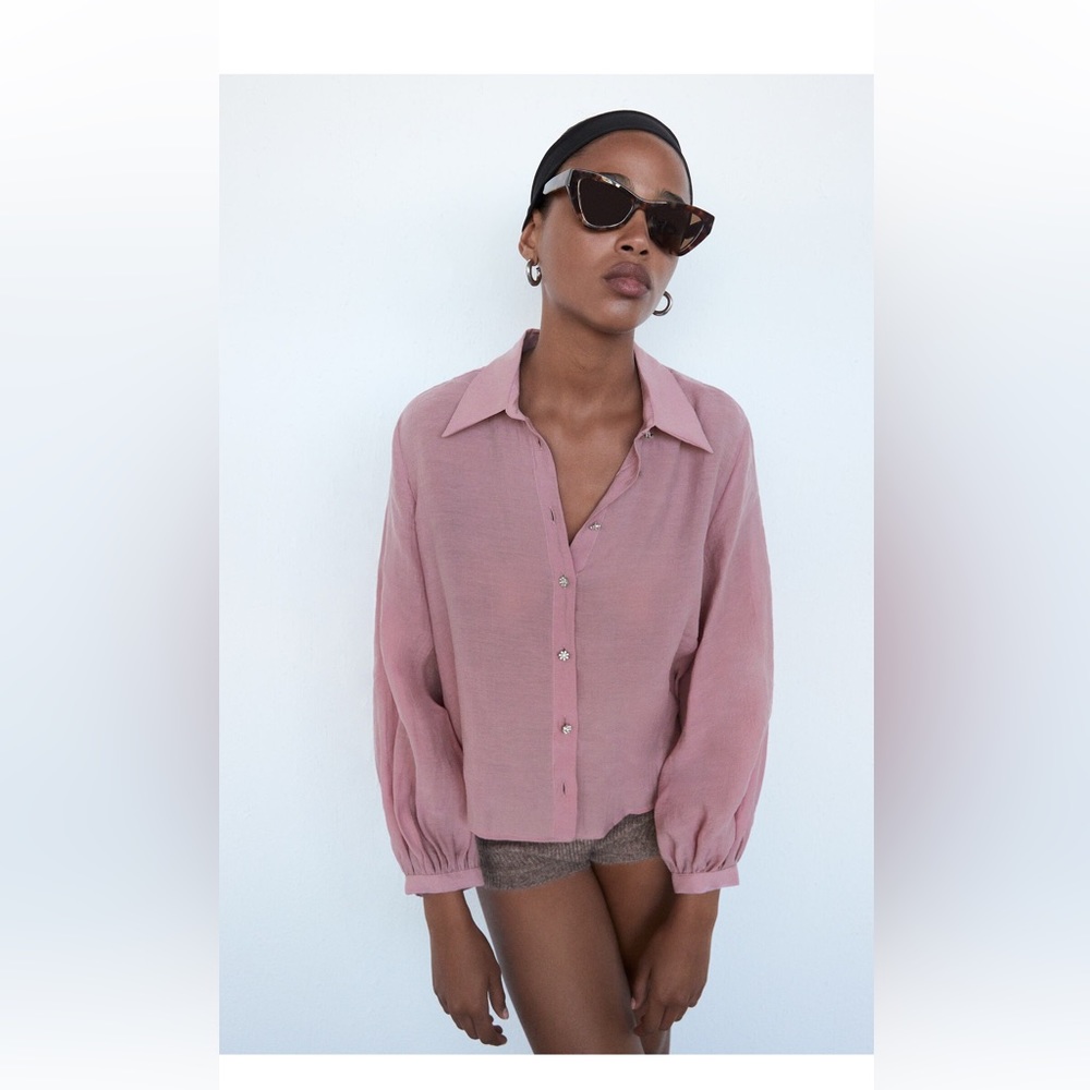 NWT Zara Sheer blouse with rhinestone button size XS